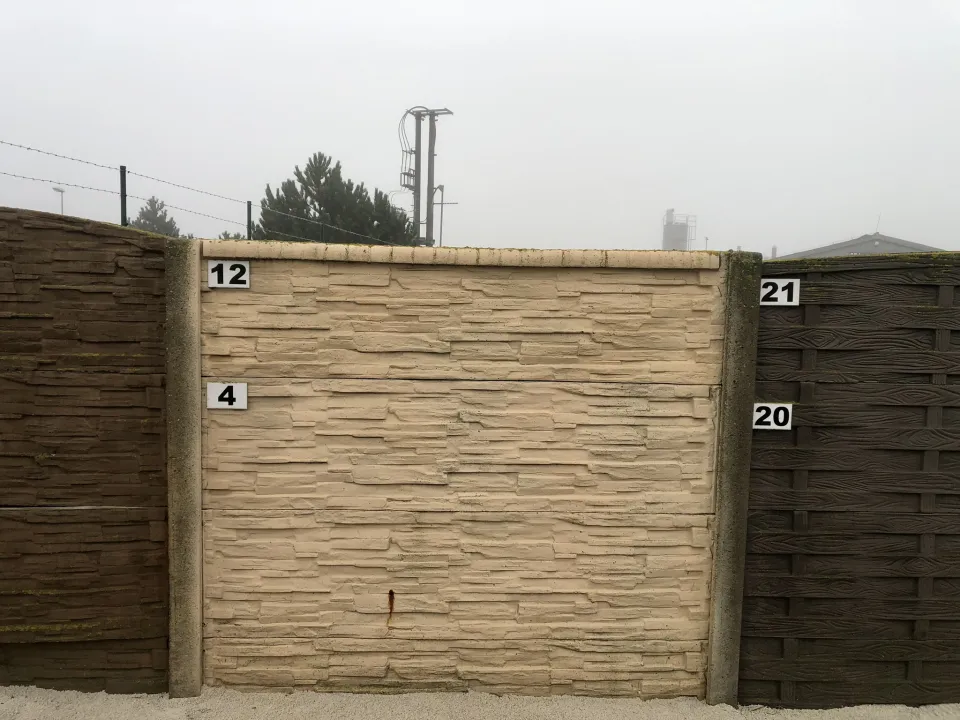 Betónový plot Eva, vzor 12-4
